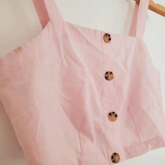 Linen blend pink crop top. - Picture 2 of 4